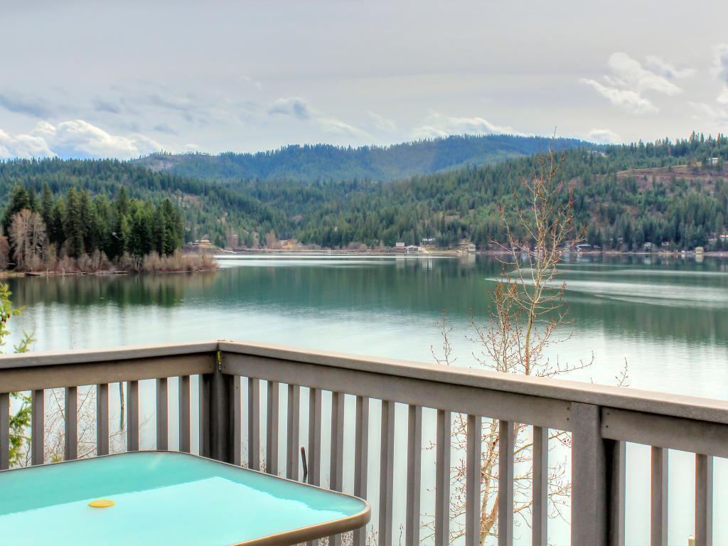 Beautiful Lake Coeur D'Alene Cabin On The Bay 호텔 Mica 외부 사진