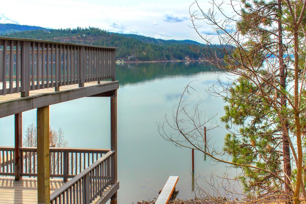 Beautiful Lake Coeur D'Alene Cabin On The Bay 호텔 Mica 외부 사진