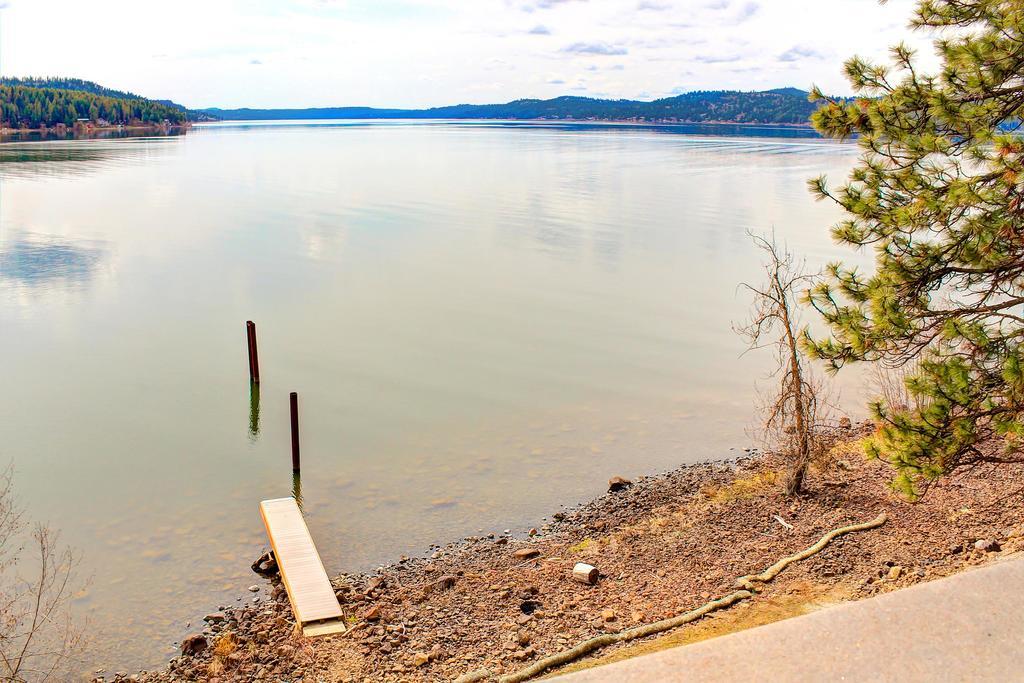 Beautiful Lake Coeur D'Alene Cabin On The Bay 호텔 Mica 외부 사진