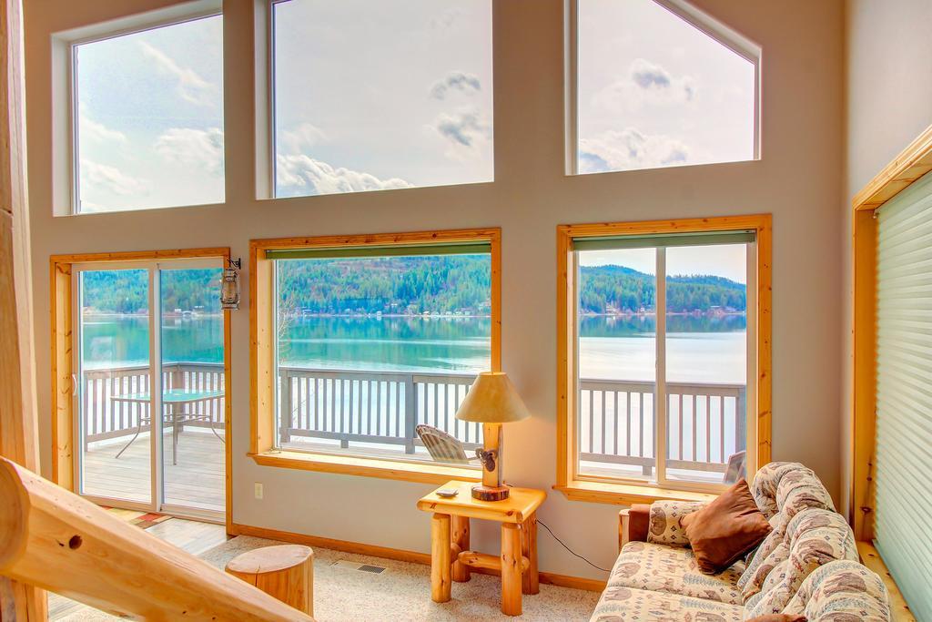 Beautiful Lake Coeur D'Alene Cabin On The Bay 호텔 Mica 외부 사진